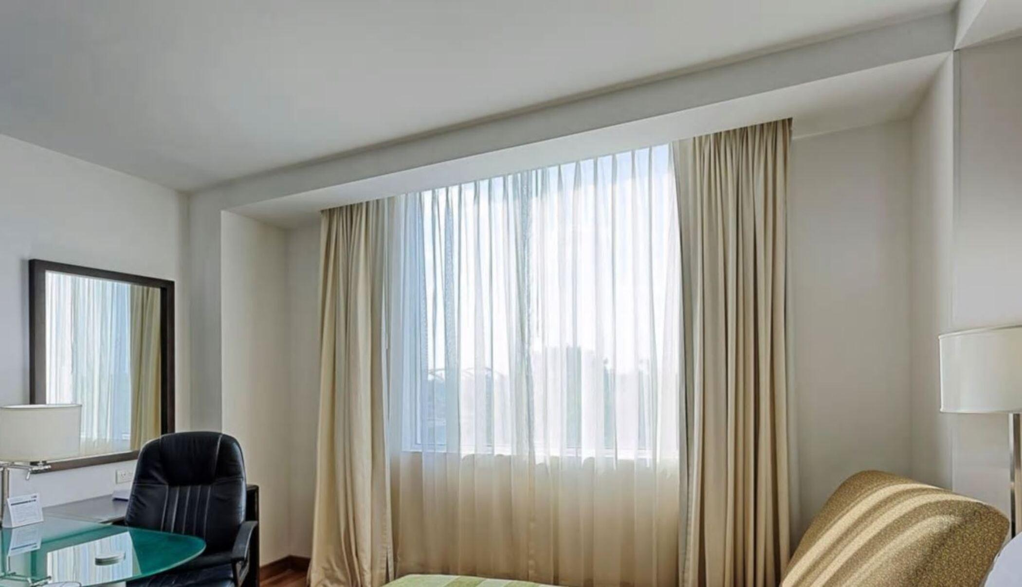 Express By Ihg Hotel