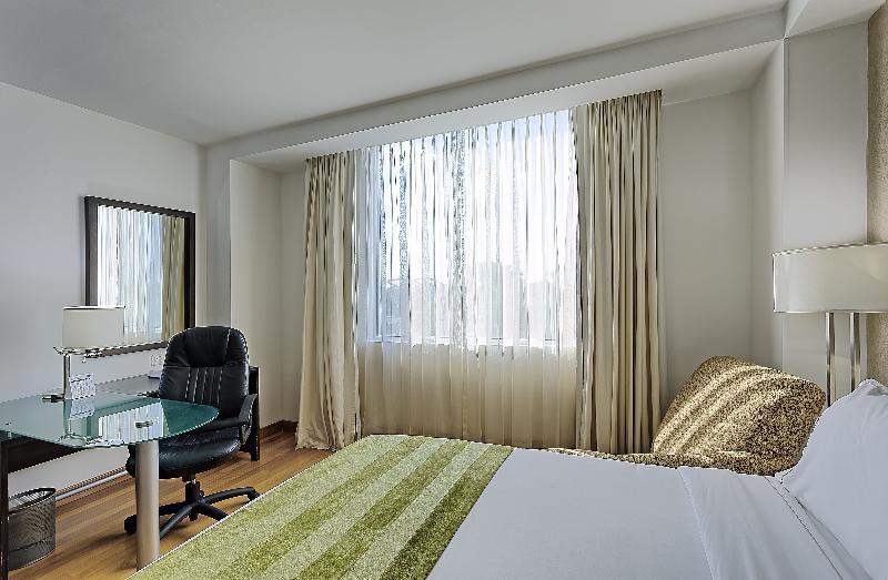 Express By Ihg Hotel